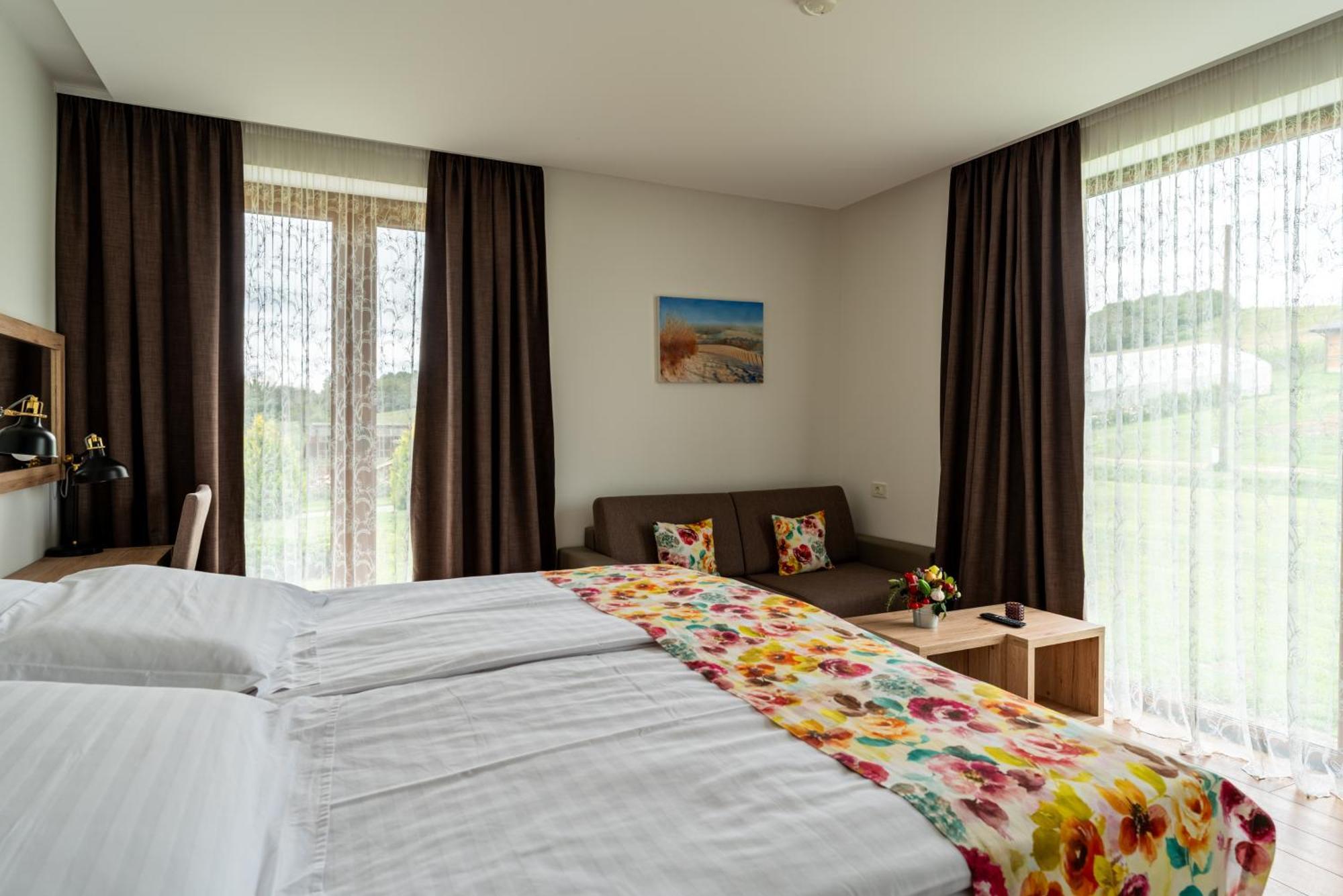 Bed&Breakfast Vinarija Coner Belovár Kültér fotó
