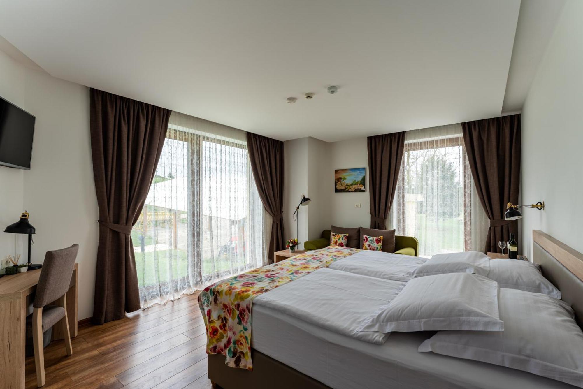 Bed&Breakfast Vinarija Coner Belovár Kültér fotó