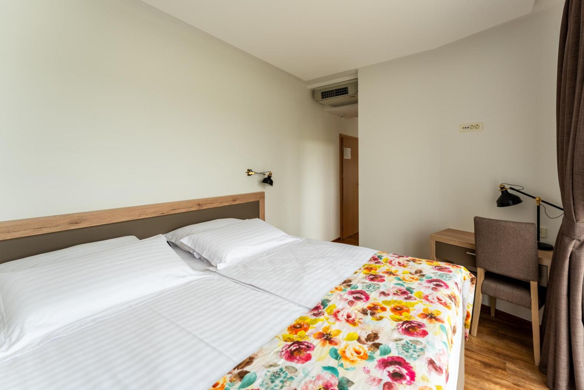 Bed&Breakfast Vinarija Coner Belovár Kültér fotó